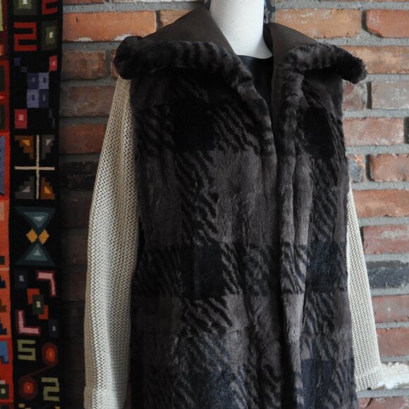 Nutria Fur  Black & Brown Plaid Long Vest, XL Collar Sleeveless Coat Duster S - Picture 3 of 15